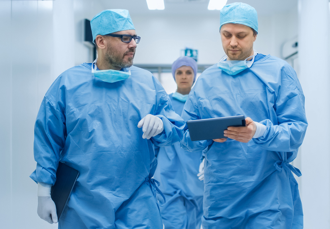 Safely purify and disinfect the air with people around